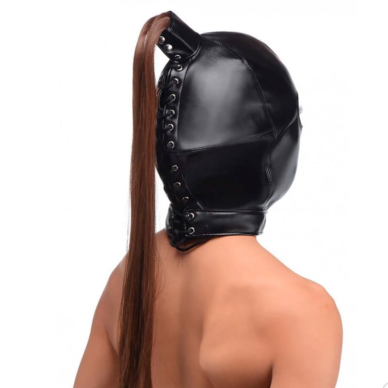 Foto do produto Capuz Sado com Rabo de Cavalo e 3 Aberturas Frontais